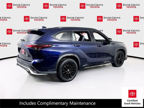 Certified 2025 Toyota Highlander XSE image 5