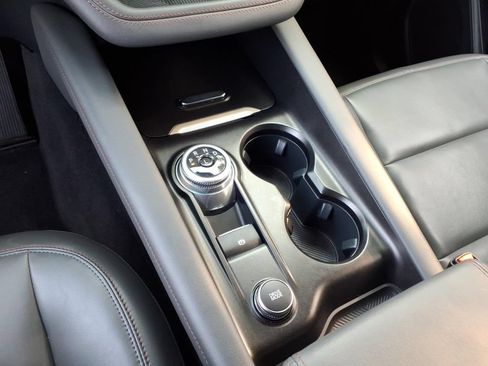 Used 2025 Ford Explorer Active w/ Active Comfort Package AWD/4WD image 24