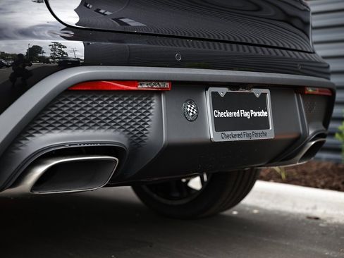 New 2026 Porsche Macan image 15