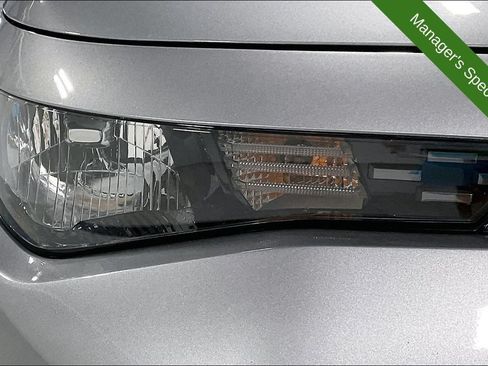 Used 2025 Kia Soul LX w/ LX Technology Package FWD image 33