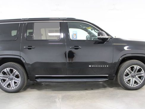 Used 2024 Jeep Wagoneer Series II AWD/4WD image 14