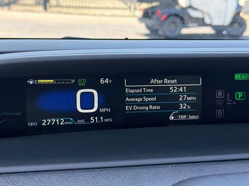 Used 2019 Toyota Prius Prime Premium image 40