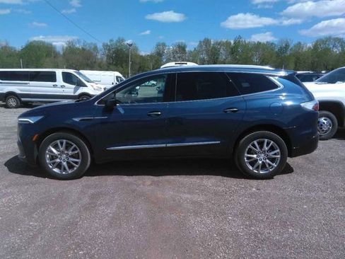 Used 2022 Buick Enclave Essence w/ Experience Buick Package AWD/4WD image 1