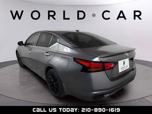 Used 2025 Nissan Altima 2.5 SV w/ SV Special Edition Package image 5