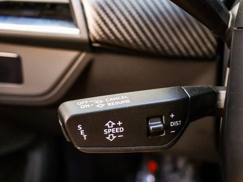 Used 2024 Audi e-tron GT Premium Plus image 28