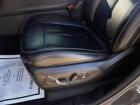 Used 2022 Jeep Grand Cherokee Limited 4xe image 11