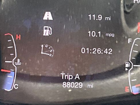 Used 2018 Jeep Compass Limited AWD/4WD image 10