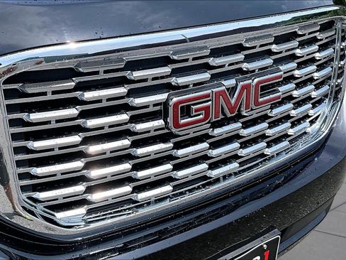 Used 2019 GMC Yukon Denali AWD/4WD image 32