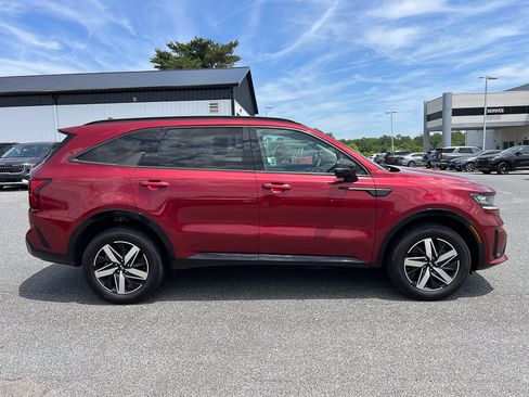 Used 2021 Kia Sorento EX AWD/4WD image 12