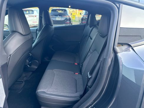 Used 2026 Tesla Model Y 2WD image 5