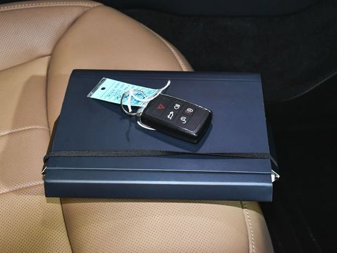 Used 2025 Land Rover Range Rover Sport Dynamic SE AWD/4WD image 62
