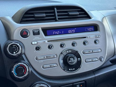 Used 2012 Honda Fit image 17