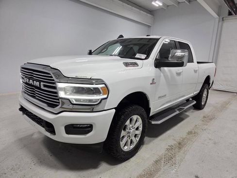 Used 2023 RAM 2500 Laramie AWD/4WD image 3