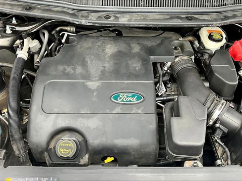 Used 2015 Ford Explorer XLT w/ Equipment Group 202A FWD image 32