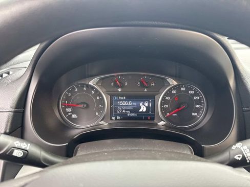 Used 2024 GMC Terrain SLE image 34