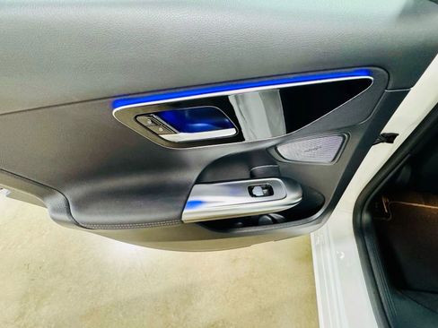 Used 2024 Mercedes-Benz C 300 Sedan image 11