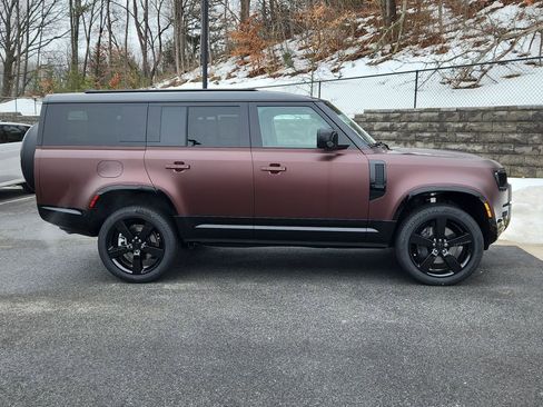 New 2026 Land Rover Defender 130 X-Dynamic SE AWD/4WD image 11