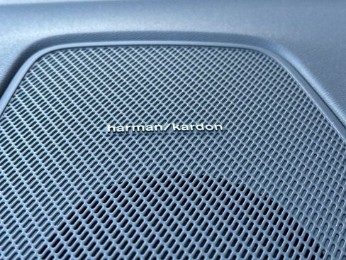 New 2026 Volvo XC60 T8 Plus w/ Climate Package image 20