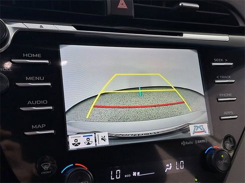 Used 2019 Toyota Camry XLE image 28