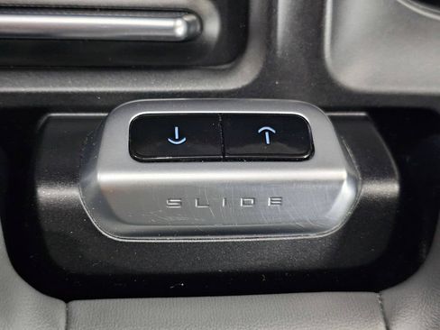 Used 2025 Ford Expedition Active AWD/4WD image 21
