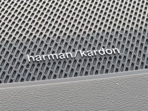 New 2026 Volvo XC90 B6 Plus w/ Protection Package Premier image 31