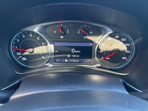 Used 2023 Chevrolet Equinox RS w/ RS Leather Package image 11