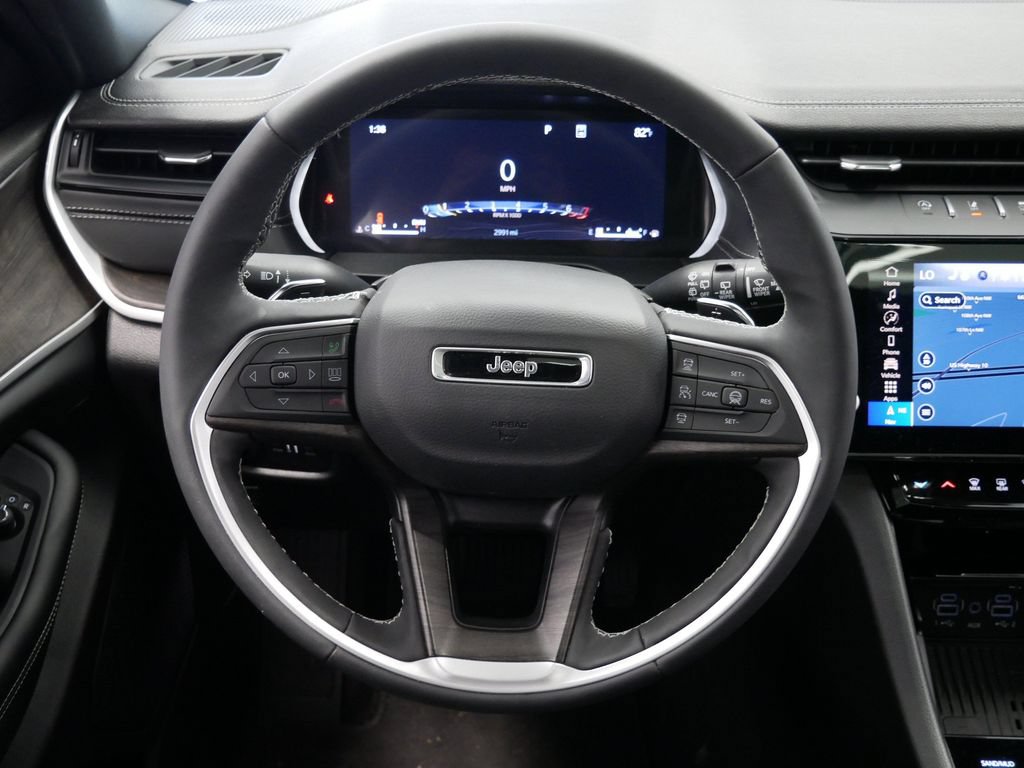 New 2026 Jeep Grand Cherokee Altitude AWD/4WD image 18
