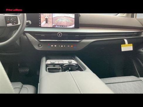 New 2026 Nissan Murano Platinum w/ Cargo Package AWD/4WD image 14