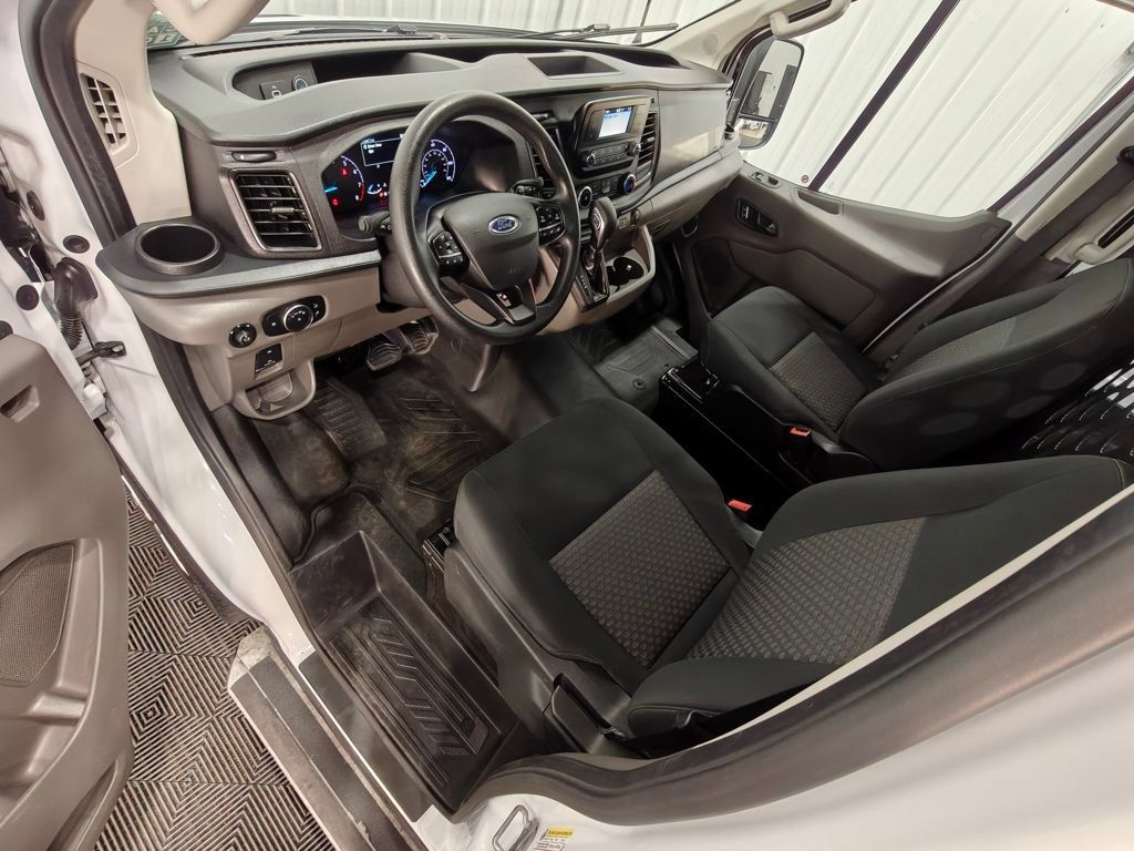 Used 2025 Ford Transit 250 Low Roof w/ Exterior Upgrade Package RWD image 4