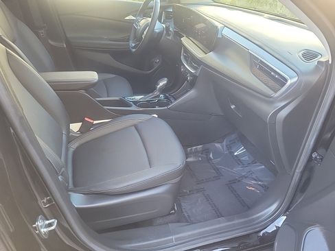 Used 2024 Buick Encore GX Sport Touring w/ Experience Buick Package image 12