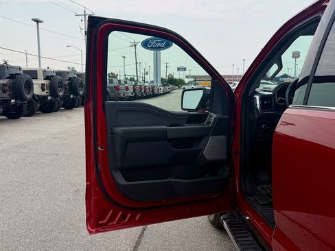Used 2021 Ford F150 Lariat w/ Max Trailer Tow Package AWD/4WD image 12