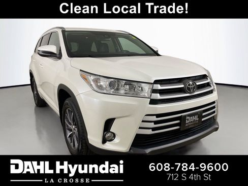 Used 2018 Toyota Highlander XLE AWD/4WD image 1
