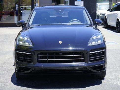 Used 2021 Porsche Cayenne GTS image 4