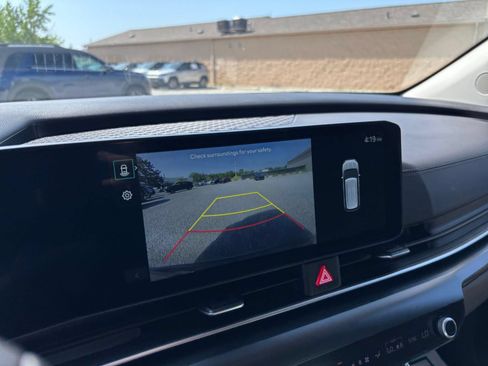 Used 2026 Kia Carnival FWD image 25