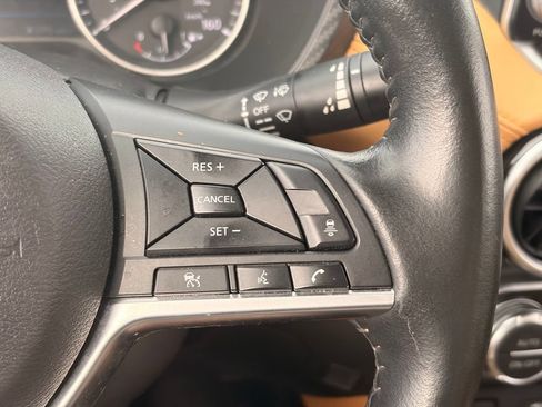 Used 2025 Nissan Sentra SV w/ SV Premium Package FWD image 25