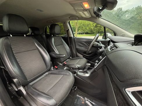 Used 2016 Buick Encore FWD image 14