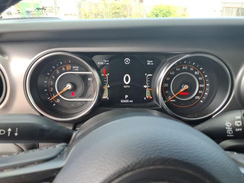 Used 2022 Jeep Wrangler Unlimited Sport AWD/4WD image 18