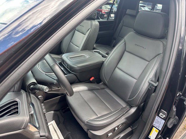 Used 2024 GMC Yukon XL Denali w/ Max Trailering Package AWD/4WD image 9