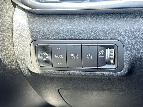 New 2027 GMC Terrain Elevation w/ LPO, Floor Liner Package FWD image 16