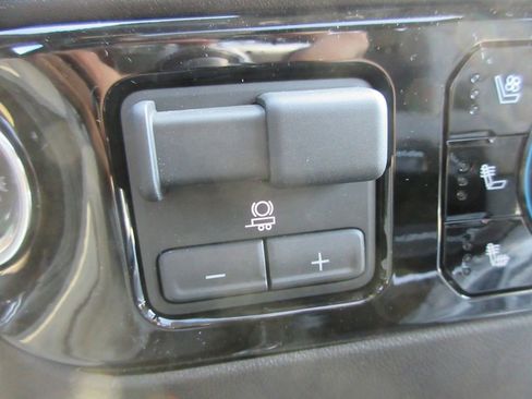 New 2026 GMC Sierra 2500 SLT w/ SLT Premium Package image 20