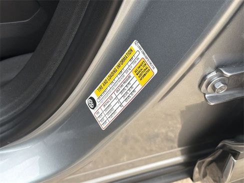 Certified 2023 Buick Envision Preferred w/ Sport Touring Package image 33