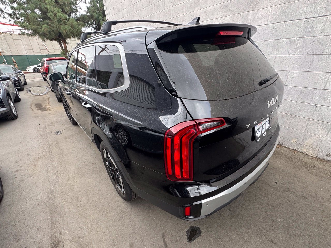Certified 2024 Kia Telluride S w/ S Sunroof Package FWD image 3