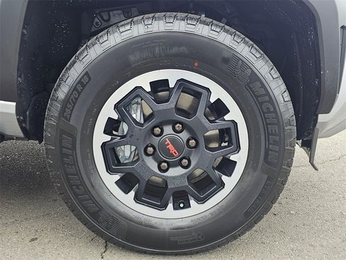 New 2026 Toyota 4Runner TRD Off-Road Premium image 9