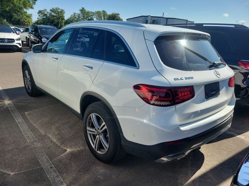 Certified 2022 Mercedes-Benz GLC 300 image 4