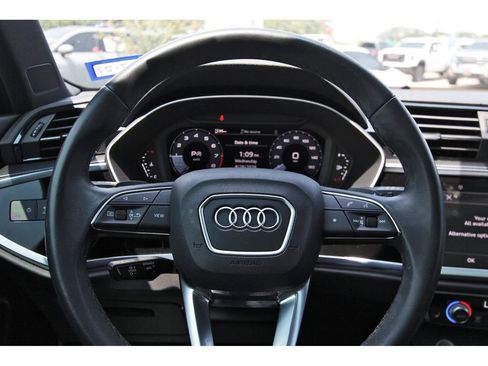 Used 2023 Audi Q3 2.0T Premium Plus AWD/4WD image 9