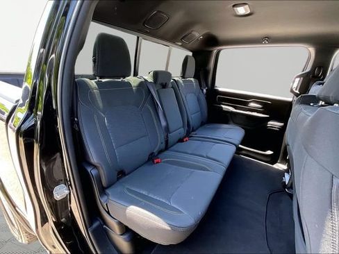 Used 2025 RAM 1500 Big Horn AWD/4WD image 17