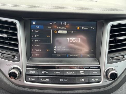 Used 2017 Hyundai Tucson Limited AWD/4WD image 15