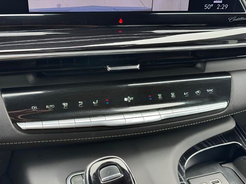 Used 2023 Cadillac Escalade Sport AWD/4WD image 40