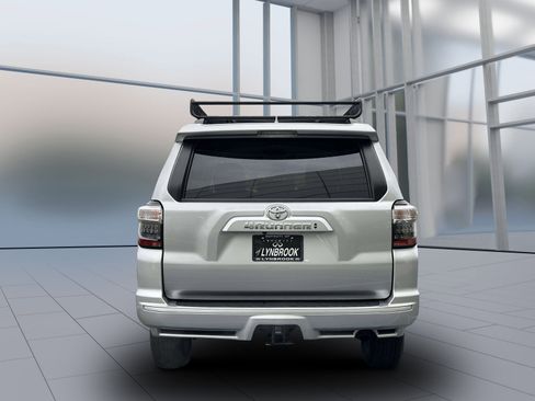 Used 2022 Toyota 4Runner TRD Sport w/ Technology Package image 6