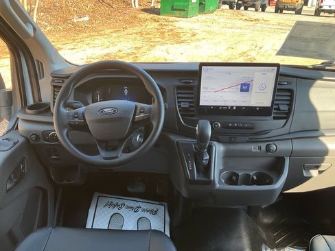 New 2026 Ford Transit 250 148 Medium Roof RWD image 22